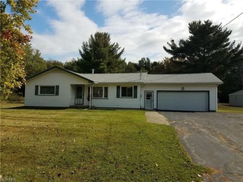 337 Mackey Dr, Vienna, OH 44473-9641