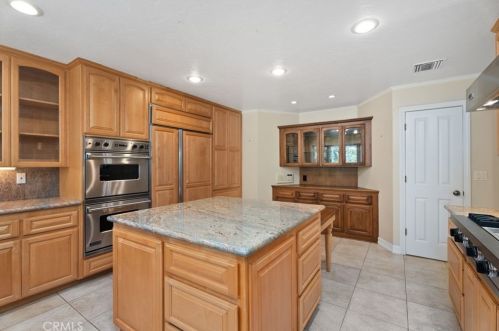 5072 Grandview Ave, Yorba Linda CA 92886-4239 exterior