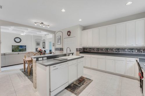 1236 Chantry Pl, Lake Mary FL  32746-1980 exterior