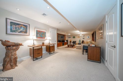 825 Bryn Mawr Ave, Newtown Square PA  19073-4333 exterior