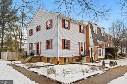 6000 Ticonderoga Ct, Springfield, VA 22015-3356