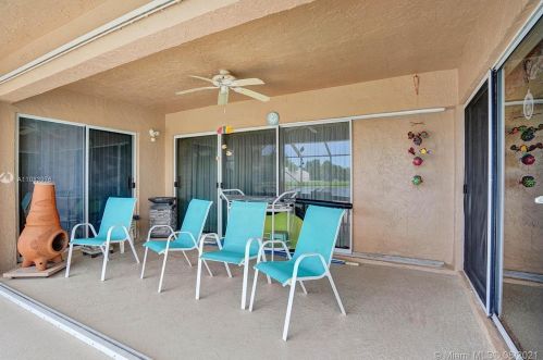 920 203rd Ave, Hollywood FL  33029-3439 exterior