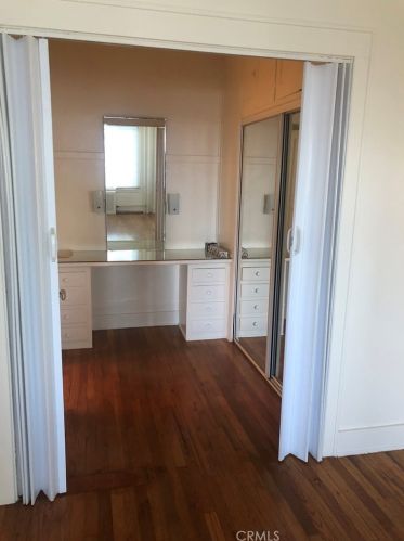 360 Ocean Blvd, Long Beach CA  90802-4668 exterior