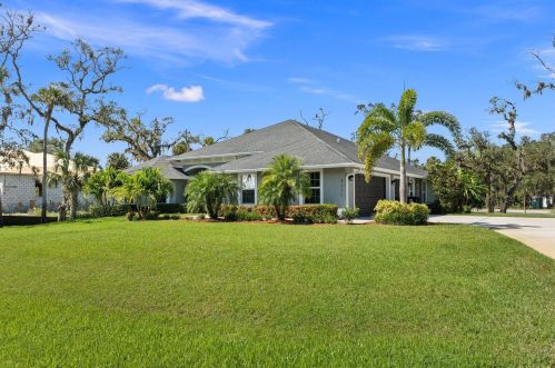 2100 Winding Creek Ln, Fort Pierce, FL 34981-5075