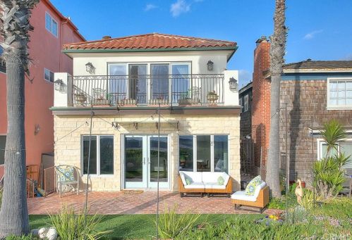 6919 Seaside Way, Long Beach, CA 90803-8020