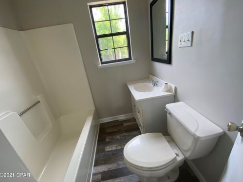 2078 Church St, Marianna FL  32448-2587 exterior