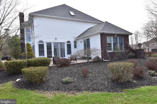 3002 Ridgeview Dr, Molino PA  17961-2338 exterior
