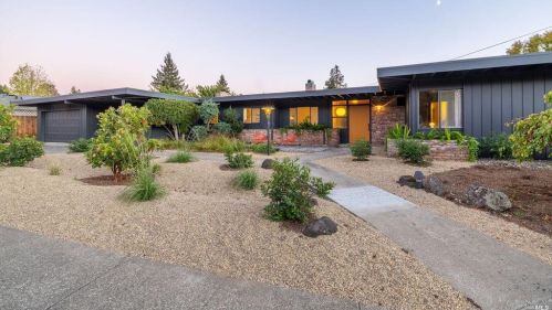 3250 Hermit Way, Santa Rosa, CA 95405-5127