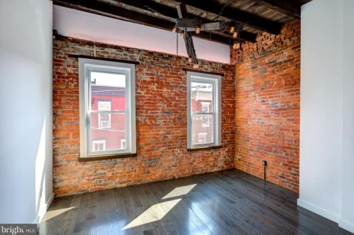 121 Mercy St, Philadelphia PA  19148-2613 exterior