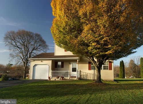 4613 Sieger Rd, Orefield, PA 18069-9602