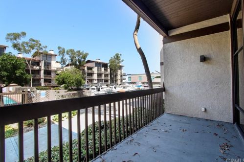 7217 Marina Pacifica Dr, Long Beach CA 90803-3809 exterior