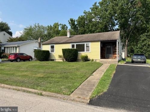 300 Highland Ter, Holmes, PA 19043-1311