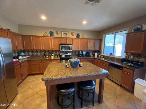 16615 27th Ave, Phoenix AZ 85087-9623 exterior