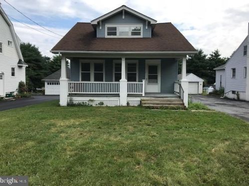 2171 Old Philadelphia Pike, Lancaster PA  17602-3414 exterior