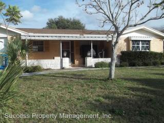 8828 Harvey Ln, Port Richey, FL 34668-5211
