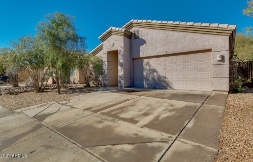 10516 Flower Ave, Mesa, AZ 85208-7108