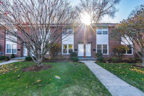 18 Hale St, Stamford, CT 06902-6240