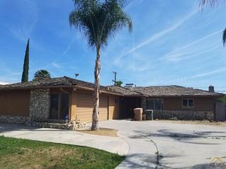 2113 Dayton Ave, Bakersfield, CA 93304-5903