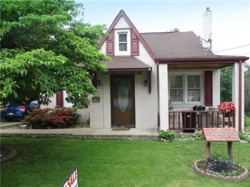 719 Ridge Rd, Ambridge, PA 15003-1570