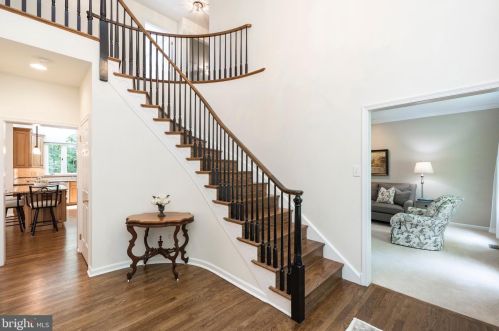 1311 Pennsridge Ct, Downingtown PA  19335-3670 exterior