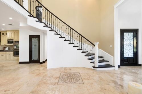 2340 Robinhood Pl, Orange CA  92867-1851 exterior