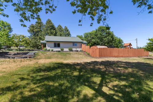 614 11th Ave, Brainerd, MN 56401-2820