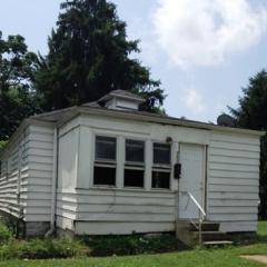 1324 Hickory St, Zanesville OH  43701-4743 exterior