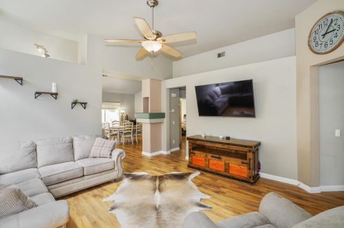 31690 Corte Cardenas, Temecula CA  92592-3913 exterior