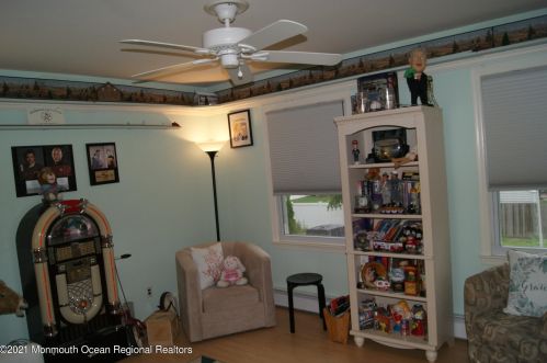 15 Van Ness Dr, Bricktown NJ  08723-5730 exterior