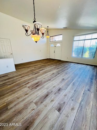 8537 Chickasaw St, Tolleson AZ  85353-8939 exterior