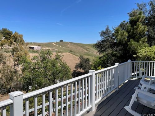 3025 Adelaida Rd, Lake Nacimiento, CA 93446-9768