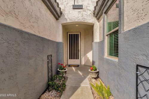 4150 Blue Spruce Ln, Gilbert, AZ 85298-8698