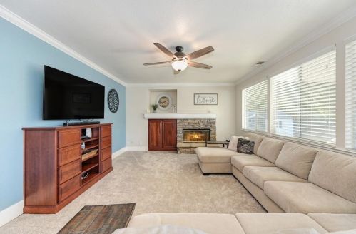 2862 Aquamarine Cir, Rescue CA  95672-9339 exterior