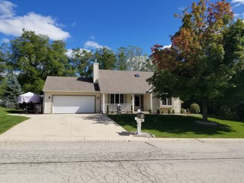 411 Red Coat Ct, Waterford, WI 53185-4063