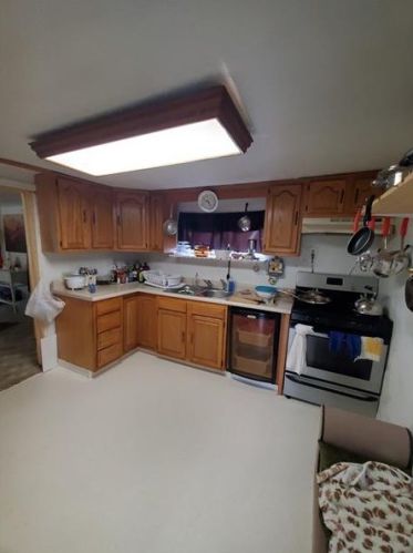 121 Narrows Rd, South Connellsville PA  15425-6145 exterior