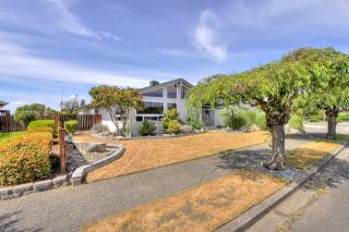 7005 13th St, Tacoma, WA 98406-1815