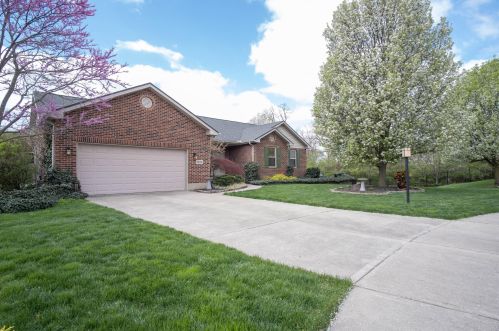 1320 Shelley Ct, Miamisburg, OH 45342-6263