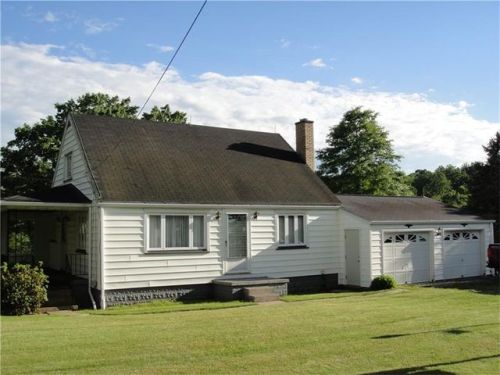 558 Spruce Hollow Rd, Vandergrift, PA 15690-9027