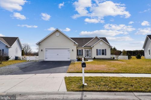 29584 Fieldstone Dr, Milton, DE 19968-3901