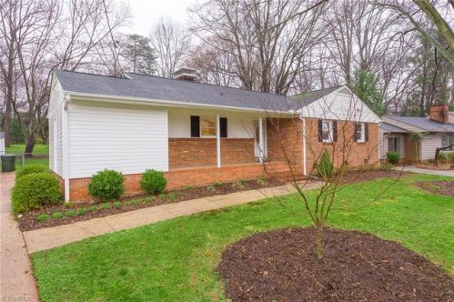 4912 Starmount Dr, Greensboro, NC 27410-4544