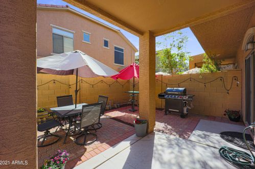 2150 Bell Rd, Phoenix AZ  85022-2940 exterior