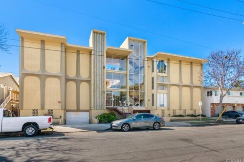 333 Newport Ave, Long Beach, CA 90814-2680