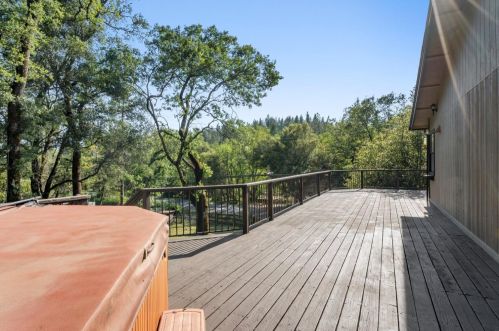 19113 Cherry Creek Rd, Grass Valley CA  95949-9031 exterior