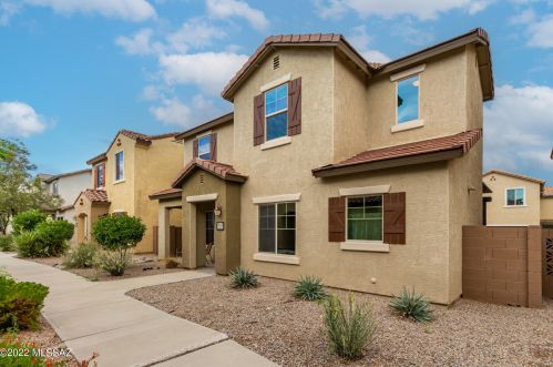 10911 Midnight Moon Ln, Tucson, AZ 85747-9501