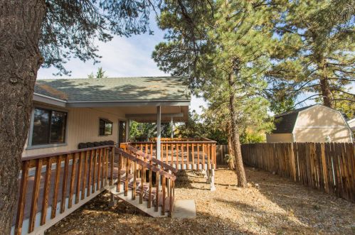 1253 Panorama Dr, Big Bear City CA  92314-9828 exterior