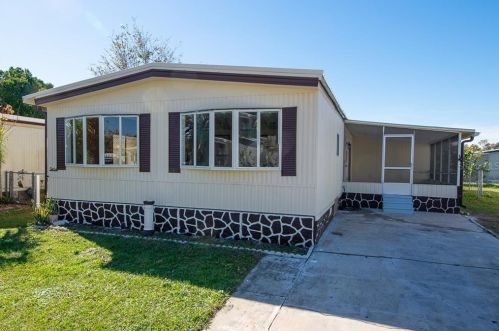 130 Maple Dr, De Bary, FL 32713-9747
