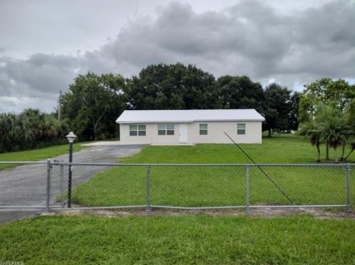 1139 Western Dr, Moore Haven, FL 33471-6225