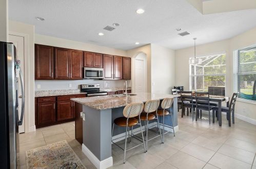 364 Saginaw Ave, Fort Pierce FL  34953-5988 exterior