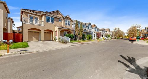 3844 Louis Krohn Dr, Santa Rosa, CA 95407-2522