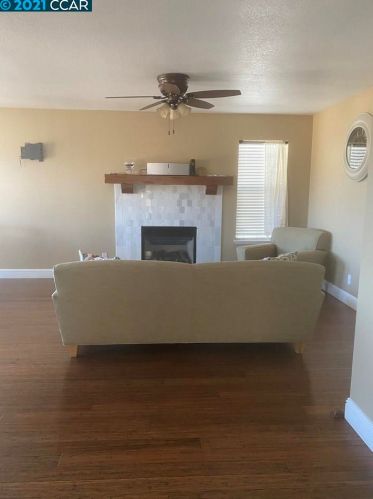 1771 Clos Duvall Ct, Benicia CA  94510-2327 exterior